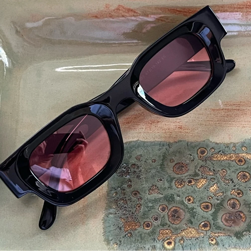 Worn 1 HOUR -Rose Lensed Sunglasses, Polarized, UV400, Shiny Black Frame